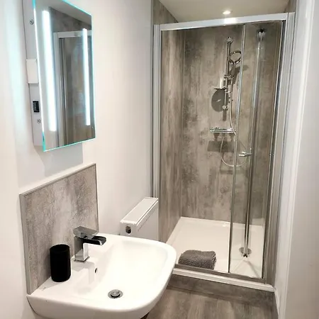 Carvetii - Anne House 5 - Superking Bedroom En-suite Daire Carlisle (Cumbria)